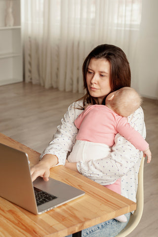 El estrés y la lactancia: lo que nadie me explicó cuando me convertí en mamá